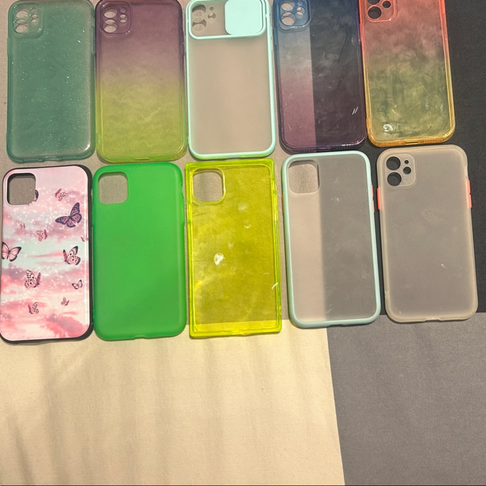 Colorful iPhone 11 Case Set - Picture 4 of 5